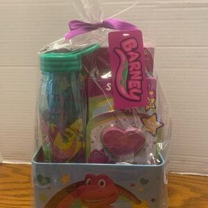 Barney Gift Set with Water Bottle stickers, Chalk metal, metal tin new Barney